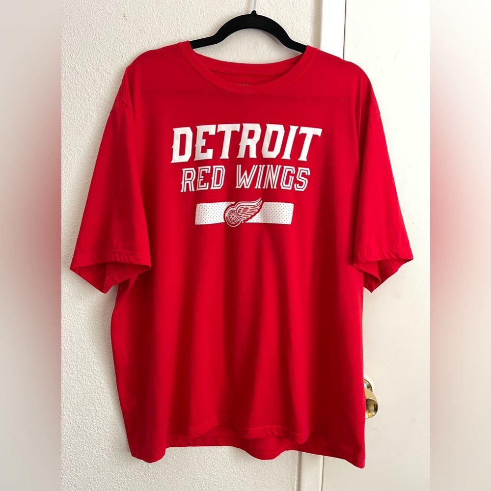 Levelwear NHL Detroit Red Wings Larkin 71 Adult Men's Red Shirt Size XL